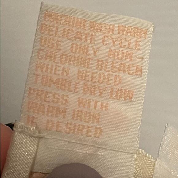 Vintage Hidden Treasures Satin Chemise - Picture 6 of 6